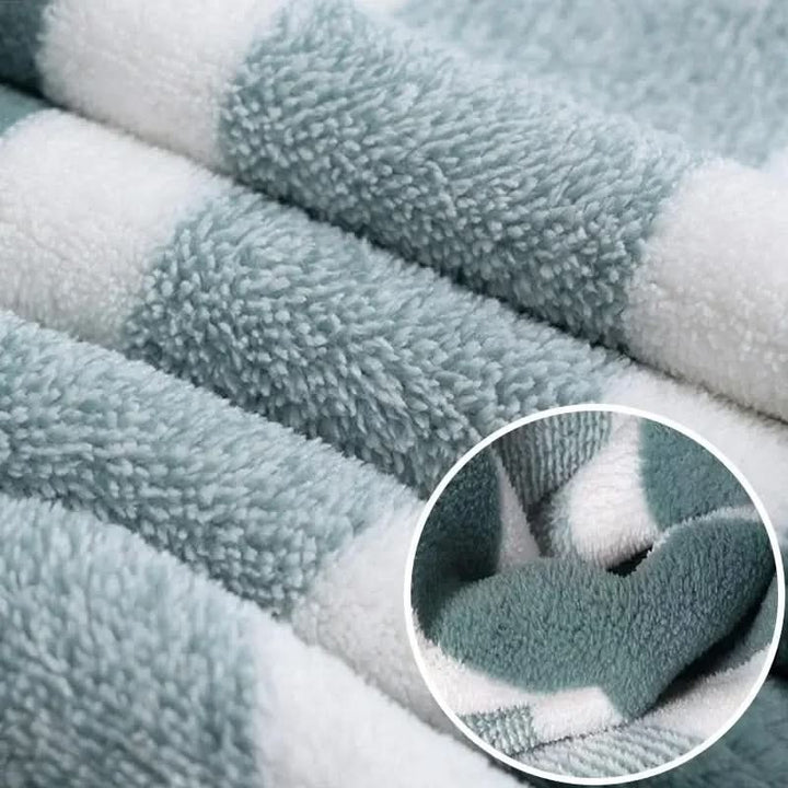 Ultra-soft absorbent bath towels folded - product photo 8
