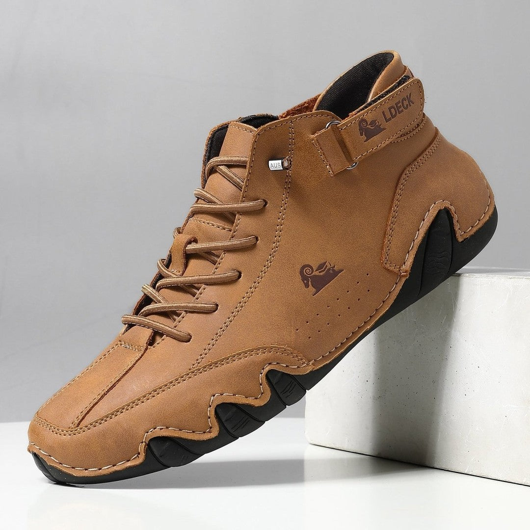 Waterproof leather walking shoe with ventilation channels and arch support - product photo 6