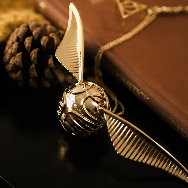 Winged orb ring box with a moving mechanism - product photo 1