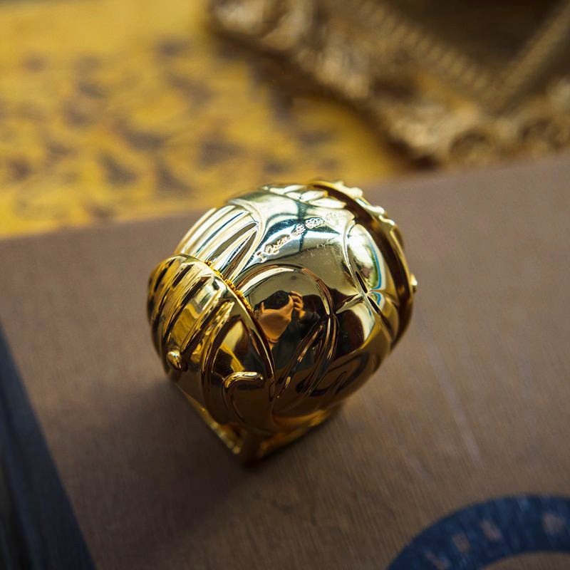 Winged orb ring box with a moving mechanism - product photo 3