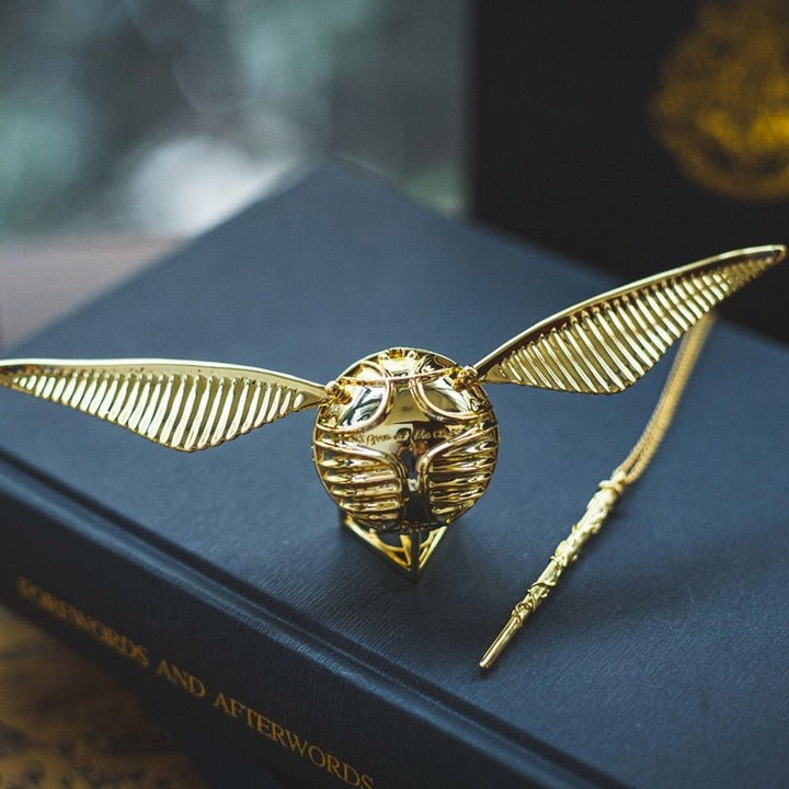 Winged orb ring box with a moving mechanism - product photo 8