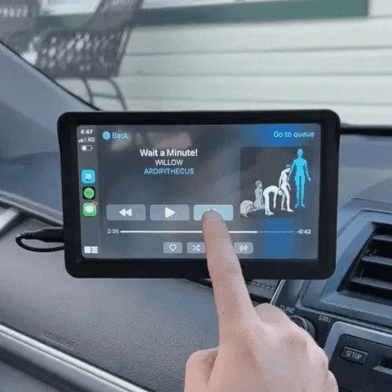 Wireless adapter for Apple CarPlay and Android Auto - product photo 2