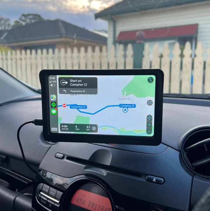 Wireless adapter for Apple CarPlay and Android Auto - product photo 3