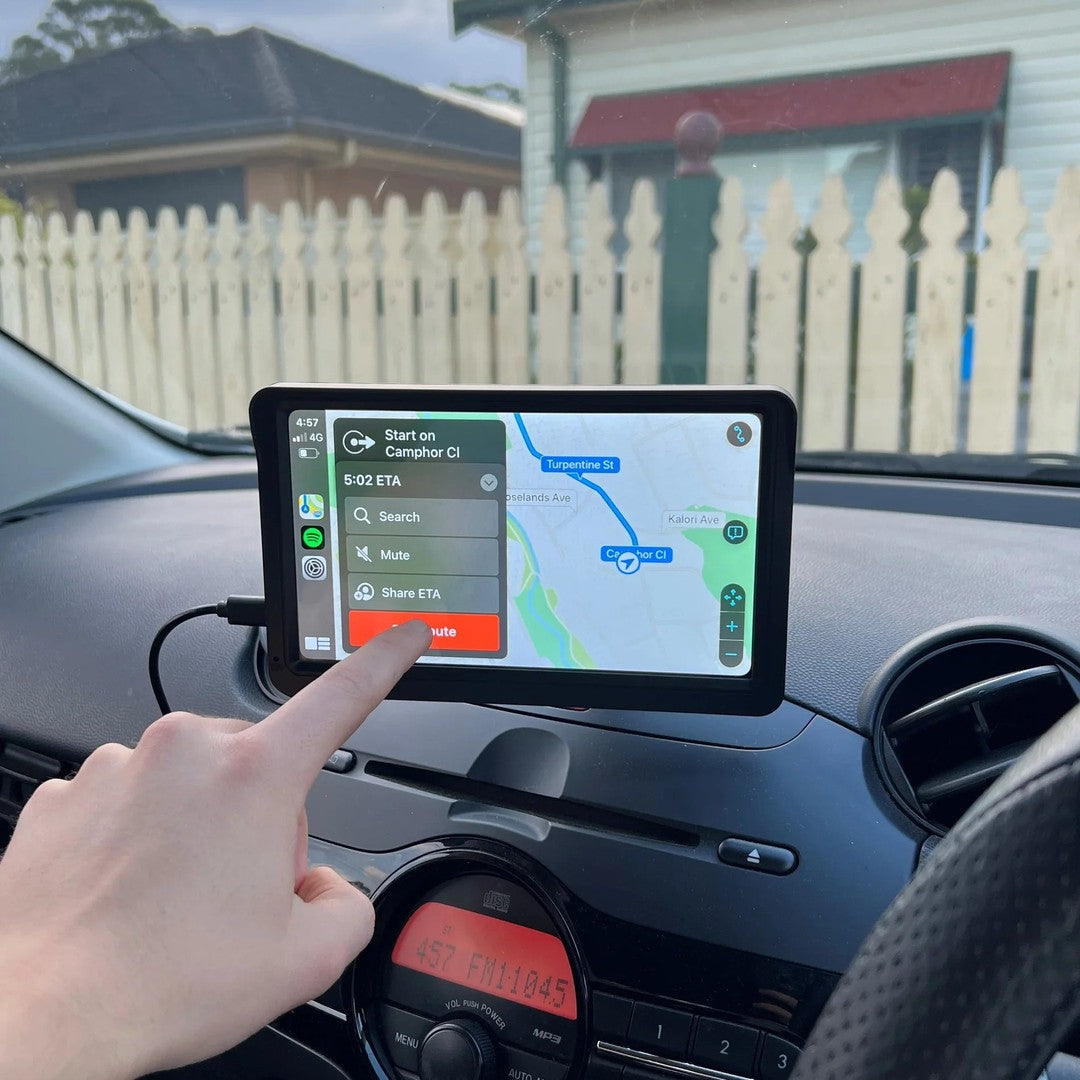 Wireless adapter for Apple CarPlay and Android Auto - product photo 4