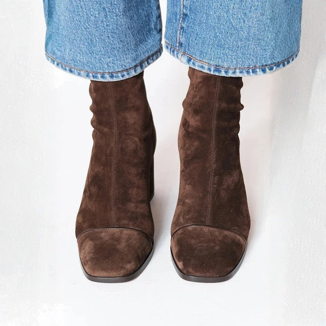 Women's comfort heel boots - product photo 2