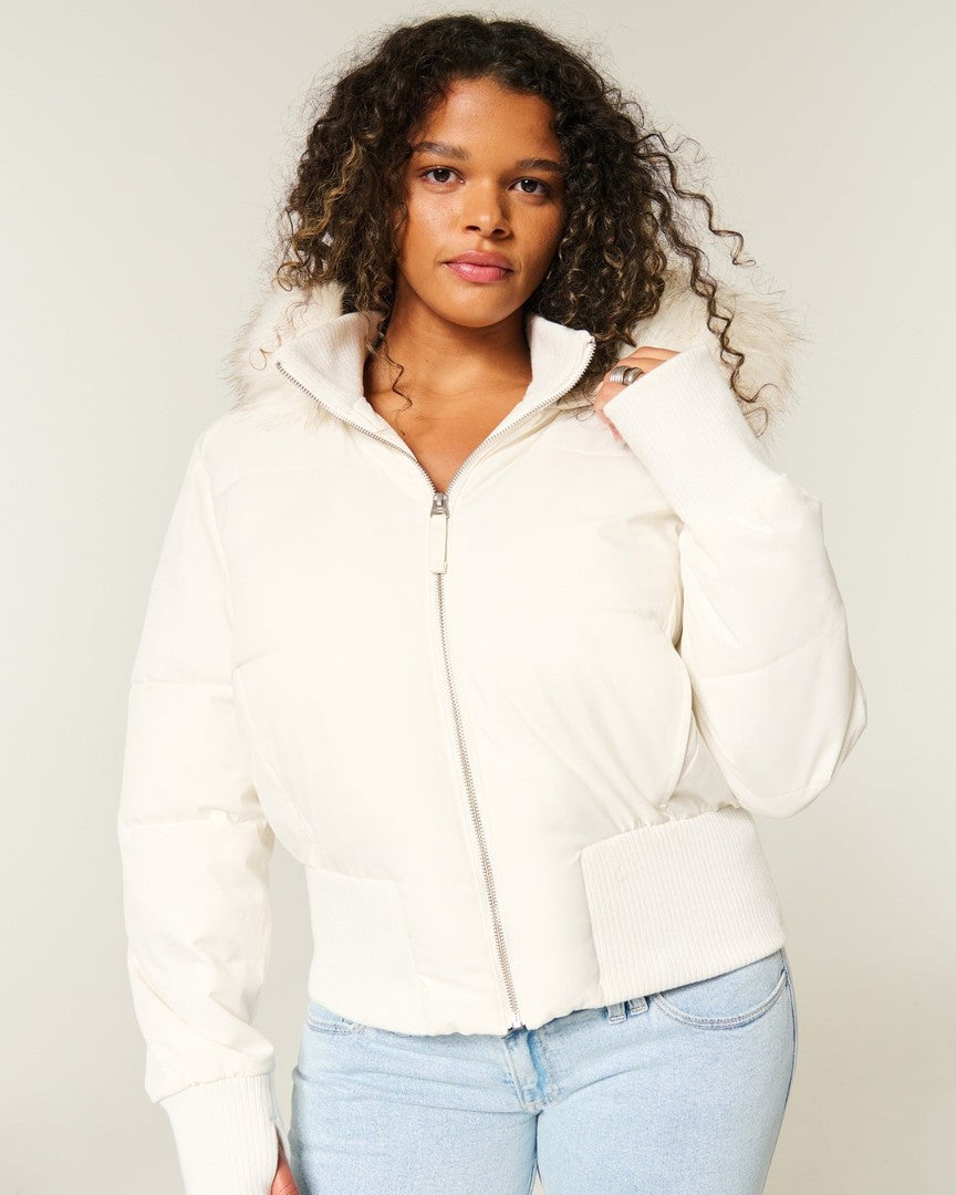 Women's cropped hooded puffer jacket - product photo 5