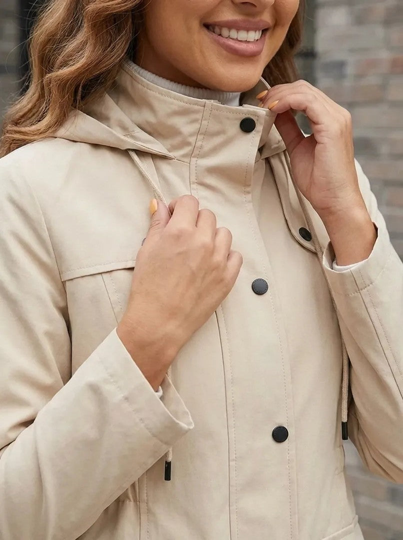 Women's hooded parka - product photo 3