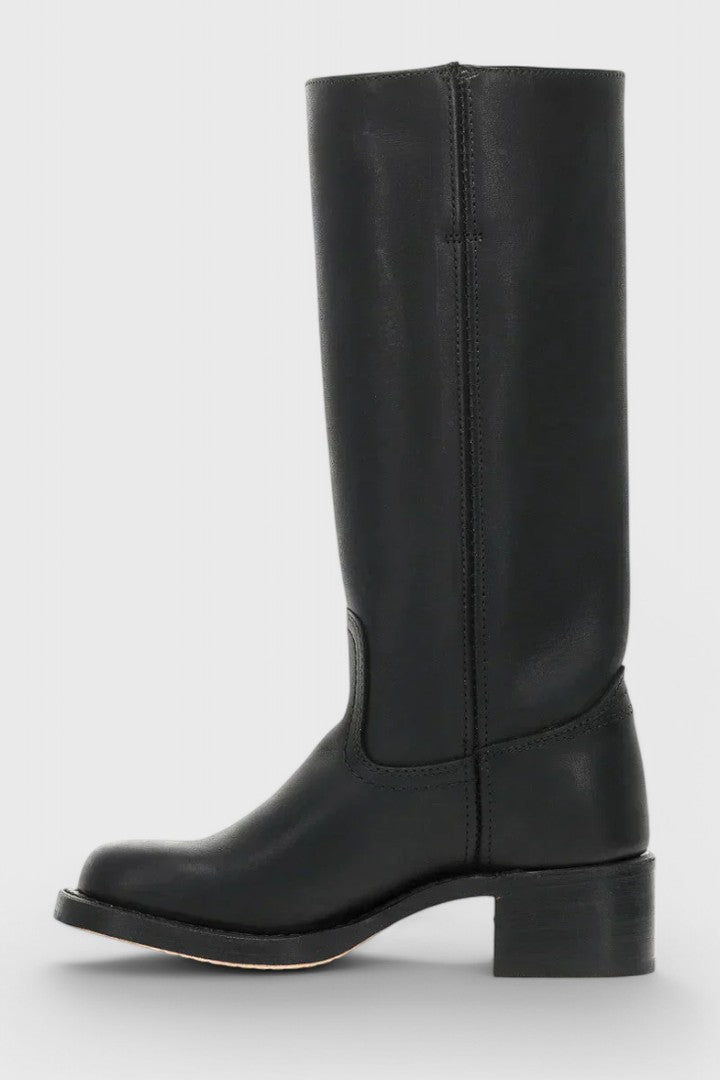 Women's knee-high leather boots with a heel - product photo 14