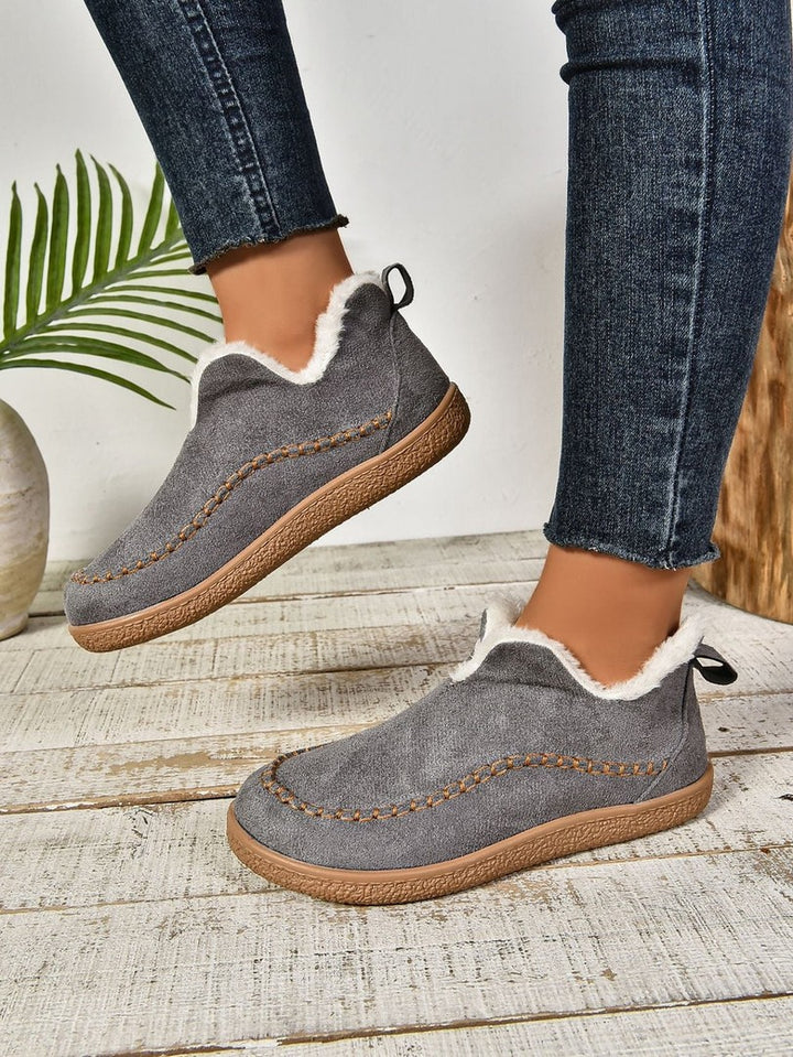 Women's lined slip-on slippers - product photo 3