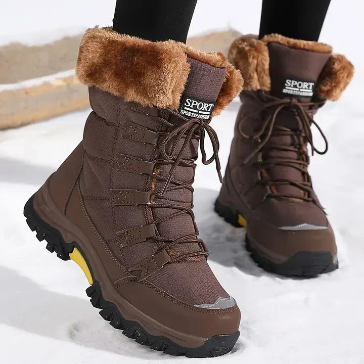 Women's lined winter boots with a treaded non-slip sole - product photo 3