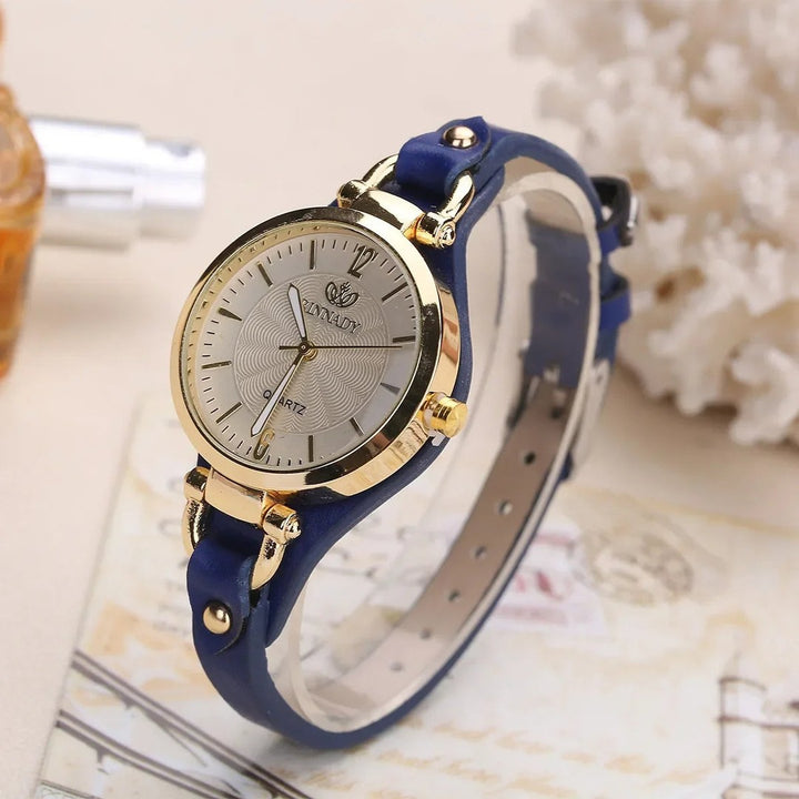 Women's quartz watch with an engraved dial - product photo 2