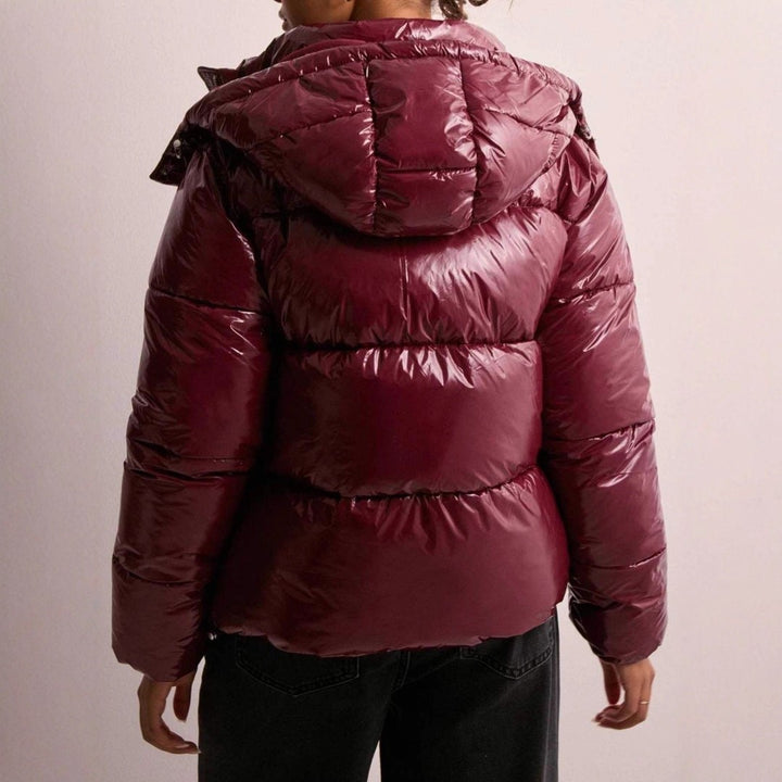 Women's quilted jacket with an adjustable hood - product photo 3