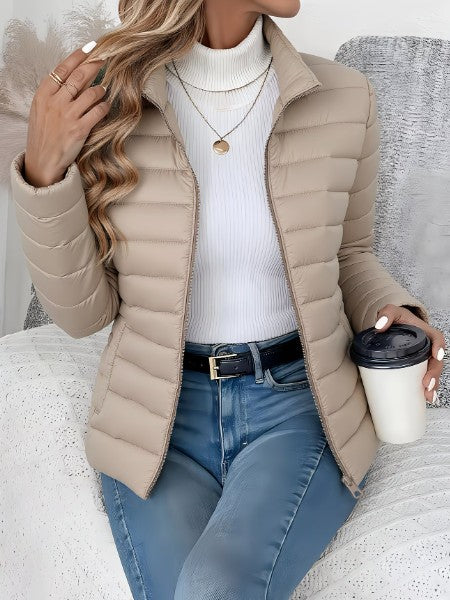 Women's slim-fit quilted jacket - product photo 3