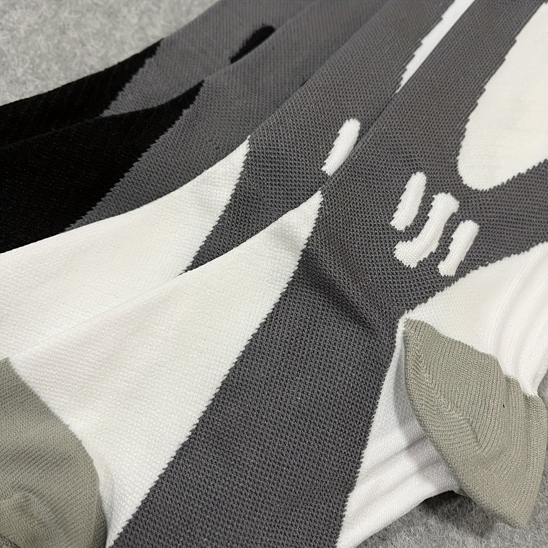 Women's sport socks with light compression - product photo 4
