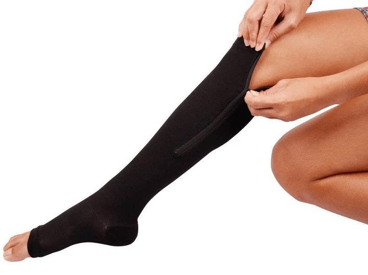 Zip-front graduated compression socks with an open toe - product photo 13